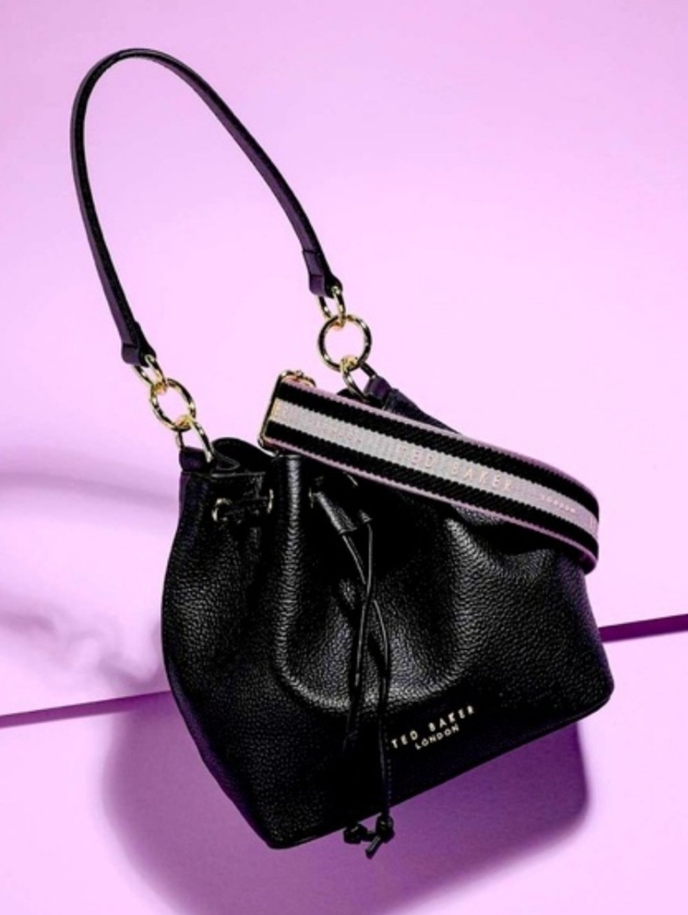 Ted Baker Aminah Bucket Bag, Black Leather, Excellent Condition!! - Picture 8 of 16